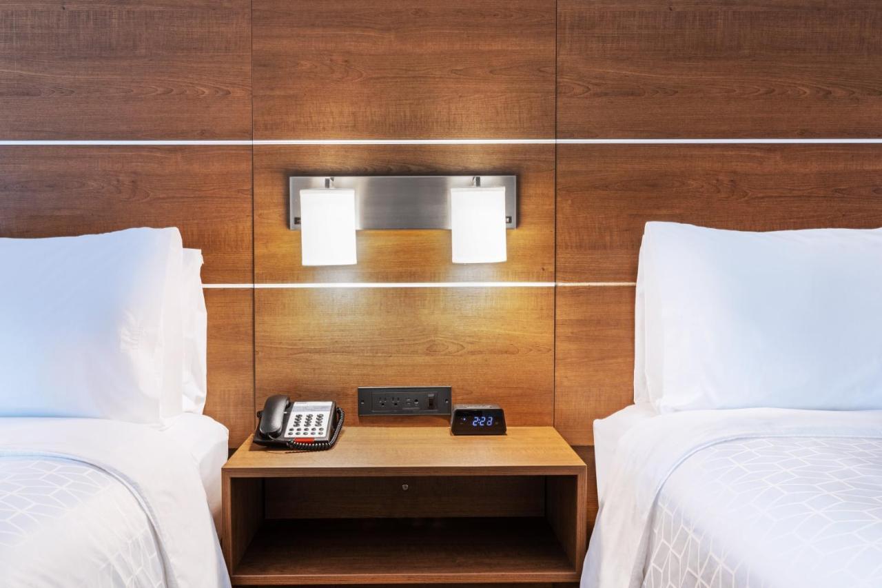 Holiday Inn Express & Suites - Denton - Sanger, An Ihg Hotel Ngoại thất bức ảnh